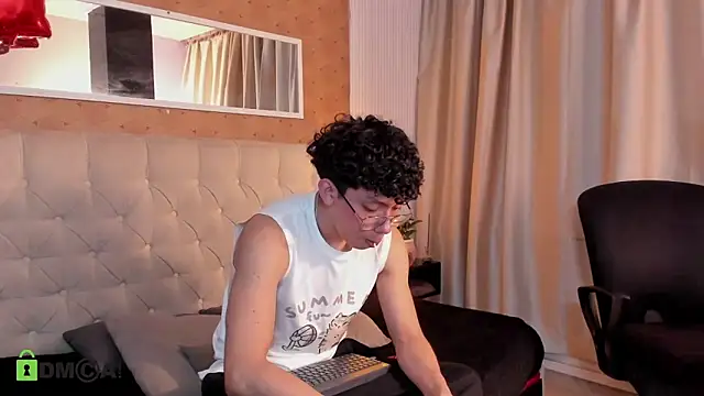 liam twiink online show from February 26, 2:54 am