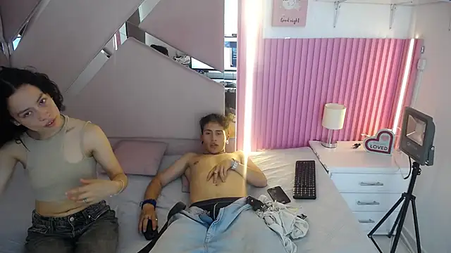 oblivionlove online show from March 31, 9:26 pm