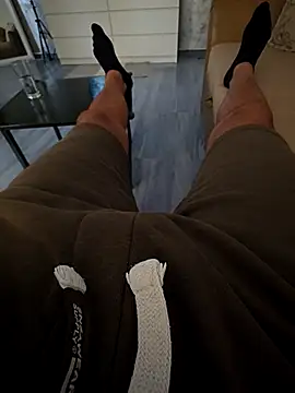 Snapshot of Foxbiker chatting on October 1, 11:05 am Foxbiker online show from October 1, 11:05 am