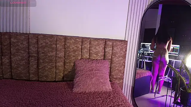 Missdionne curly online show from March 24, 11:26 am