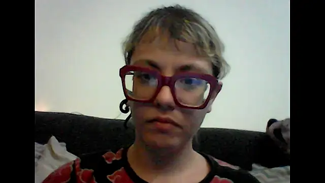 Snapshot of BlondieTami chatting on January 14, 2:39 am BlondieTami online show from January 14, 2:39 am