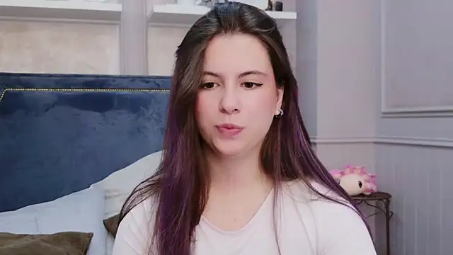 Akira Halls online show from November 8, 8:40 pm