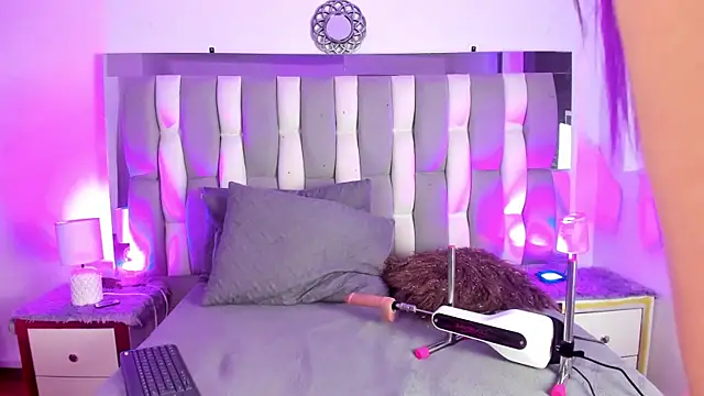 IsaDiiaz online show from October 25, 4:31 am