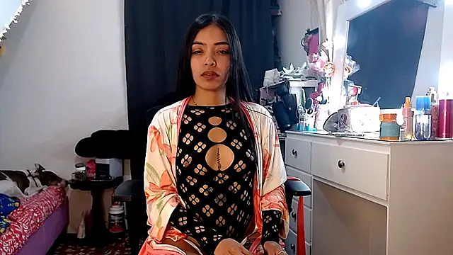 pocahot222 online show from October 13, 9:48 pm