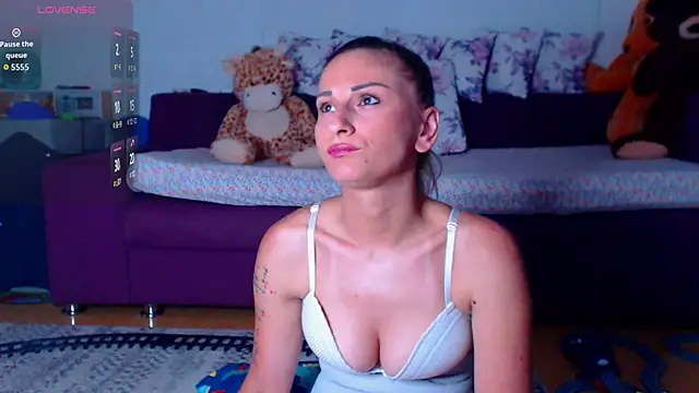 CassieSpell online show from June 2, 9:17 pm