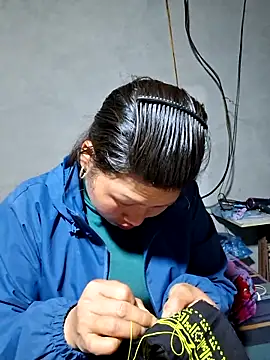 diamond-- online show from February 13, 12:34 pm