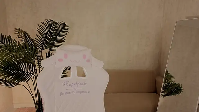 kianawhite online show from November 20, 9:20 am