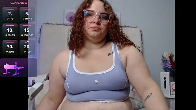 Snapshot of AmandaaWats chatting on October 9, 7:34 pm AmandaaWats online show from October 9, 7:34 pm