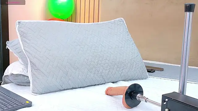 cielo rivera online show from March 11, 3:07 pm