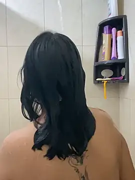 Snapshot of xoxo_milk chatting on February 21, 7:48 pm xoxo milk online show from February 21, 7:48 pm