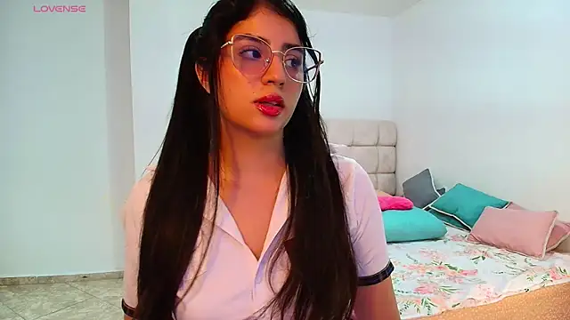 Julieta Rose19 online show from March 19, 10:47 pm