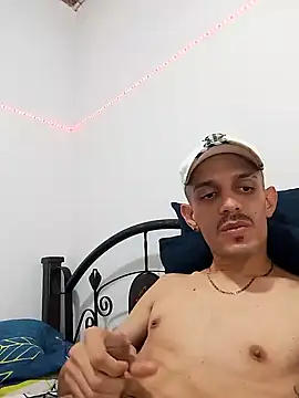 LATINO27CM online show from October 17, 6:21 pm