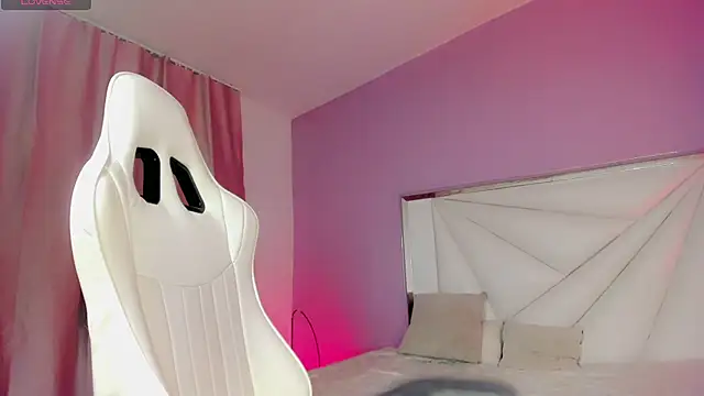 Snapshot of Isabela_saenz chatting on October 10, 3:16 am Isabela saenz online show from October 10, 3:16 am