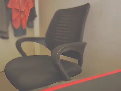 Pure-bottom online show from January 17, 1:38 pm