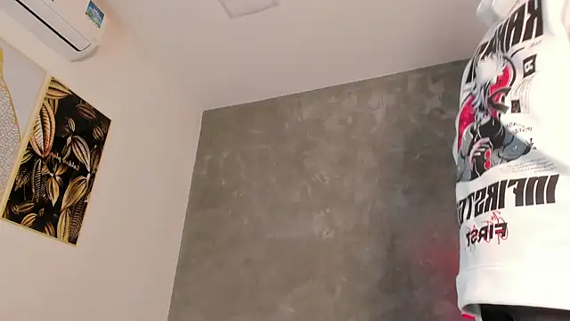 dylan cross  online show from January 10, 11:23 am