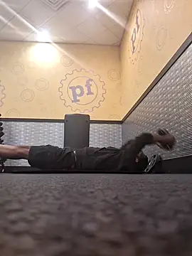 214KingLonggg online show from February 8, 11:08 pm