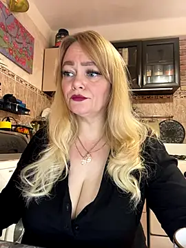 Sweet-blonde online show from October 16, 9:43 am