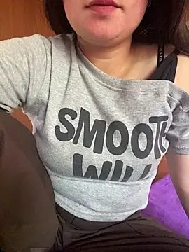 violet-00 online show from May 24, 6:18 am