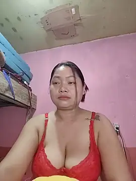 radiantbloom online show from February 4, 11:31 pm