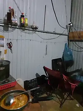 Helen-Tran online show from October 23, 12:04 pm