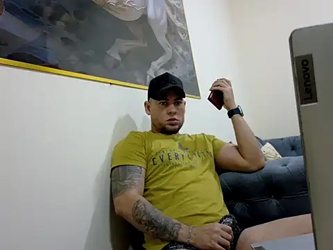 maximus888A online show from March 26, 8:47 pm