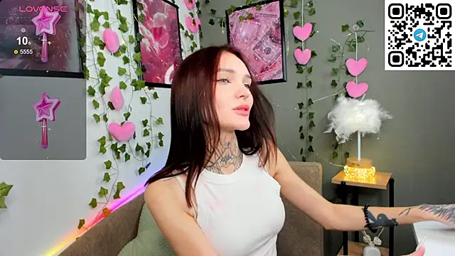 Snapshot of Selena_Lune chatting on September 26, 1:53 am Selena Lune online show from September 26, 1:53 am