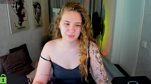 Elsie Cutties online show from May 9, 1:11 am