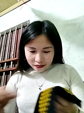 Mai4568 online show from October 31, 1:45 pm