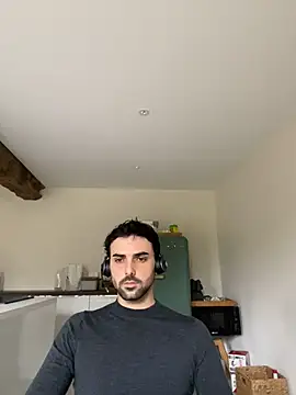 eauminerale online show from February 13, 1:07 pm