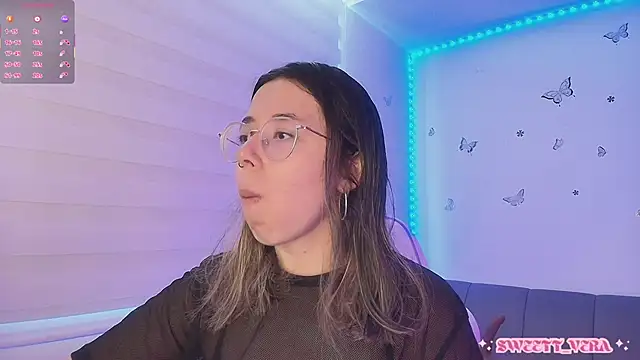 sweettvera online show from April 7, 1:33 pm