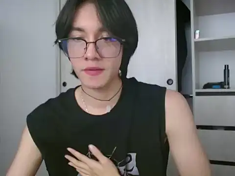 Snapshot of Matti_Mendez_ chatting on June 20, 5:16 pm Matti Mendez online show from June 20, 5:16 pm