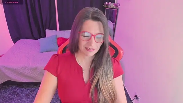 Snapshot of Hanna_MA chatting on May 12, 2:58 pm Hanna MA online show from May 12, 2:58 pm