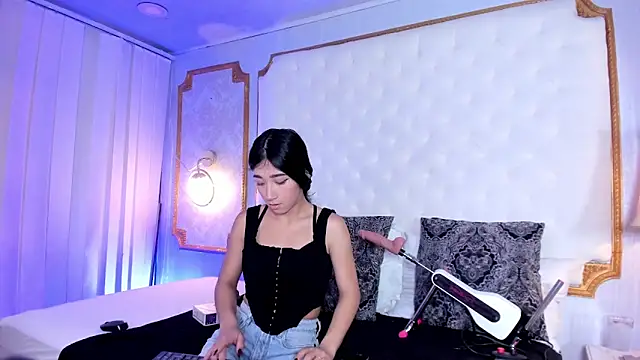 Mariana Kalo online show from January 17, 11:04 am