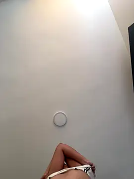 IsabellaJoness  online show from October 6, 12:02 pm