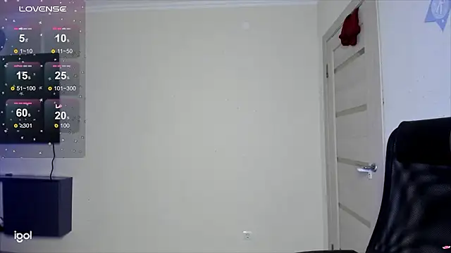 crystallldoll online show from February 21, 5:47 pm