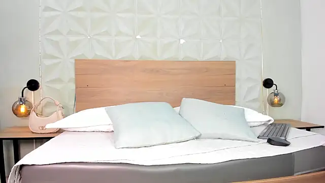 ValeryTrans  online show from March 31, 1:22 pm