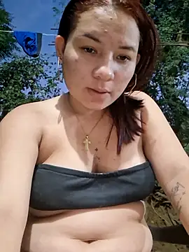 hot-mom22 online show from February 18, 10:44 am