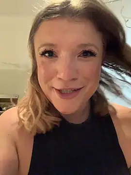 Snapshot of Seturselfonfire chatting on October 11, 3:06 am Seturselfonfire online show from October 11, 3:06 am