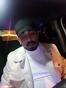 Snapshot of Tasgibigencyarragi chatting on November 10, 11:15 pm Tasgibigencyarragi online show from November 10, 11:15 pm