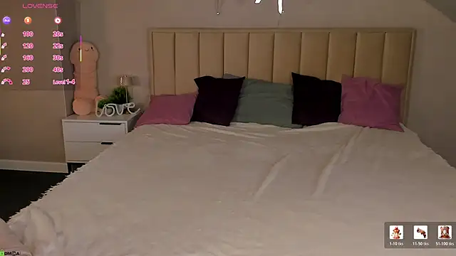 Snapshot of Berta_Kelly chatting on June 28, 12:49 am Berta Kelly online show from June 28, 12:49 am