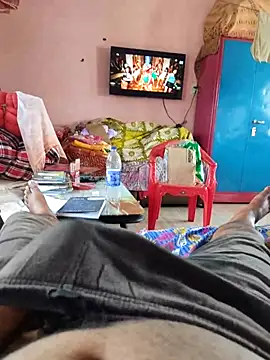 only woman online show from October 15, 8:03 am