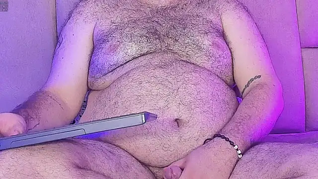 big bearr online show from May 23, 3:45 am
