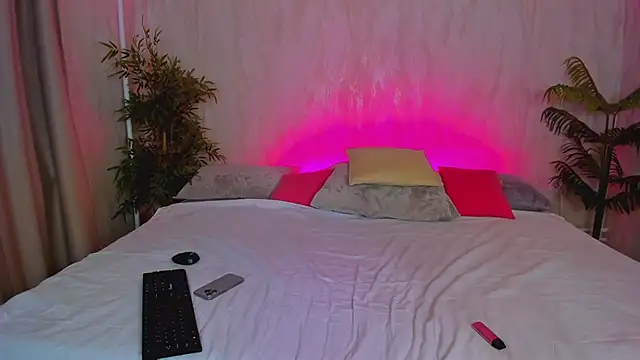 Alic Fox online show from February 3, 12:09 am