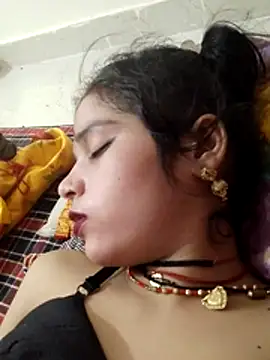 Snapshot of Mahek_love143 chatting on June 16, 10:29 am Mahek love143 online show from June 16, 10:29 am
