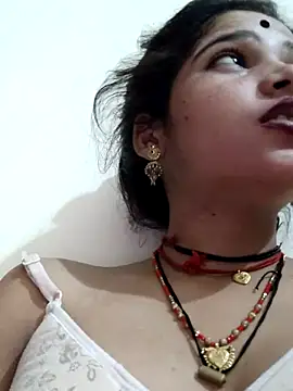 Snapshot of Mahek_love143 chatting on June 23, 3:10 pm Mahek love143 online show from June 23, 3:10 pm