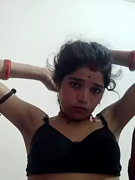Snapshot of Mahek_love143 chatting on July 2, 10:27 pm Mahek love143 online show from July 2, 10:27 pm