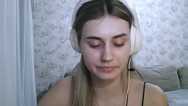 Snapshot of JerrieLoosle chatting on October 2, 4:36 pm JerrieLoosle online show from October 2, 4:36 pm