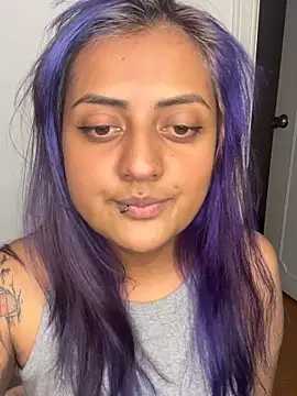 Snapshot of sunnymoonn_1 chatting on October 18, 10:54 pm sunnymoonn 1 online show from October 18, 10:54 pm