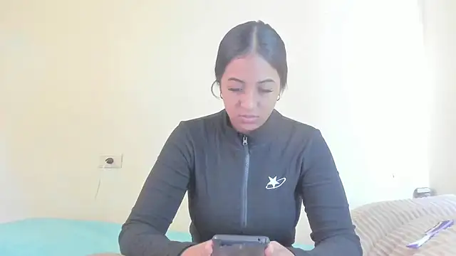 Snapshot of vfridaper chatting on June 10, 12:48 pm vfridaper online show from June 10, 12:48 pm