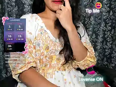 Queen-Bee143 online show from March 2, 6:04 pm